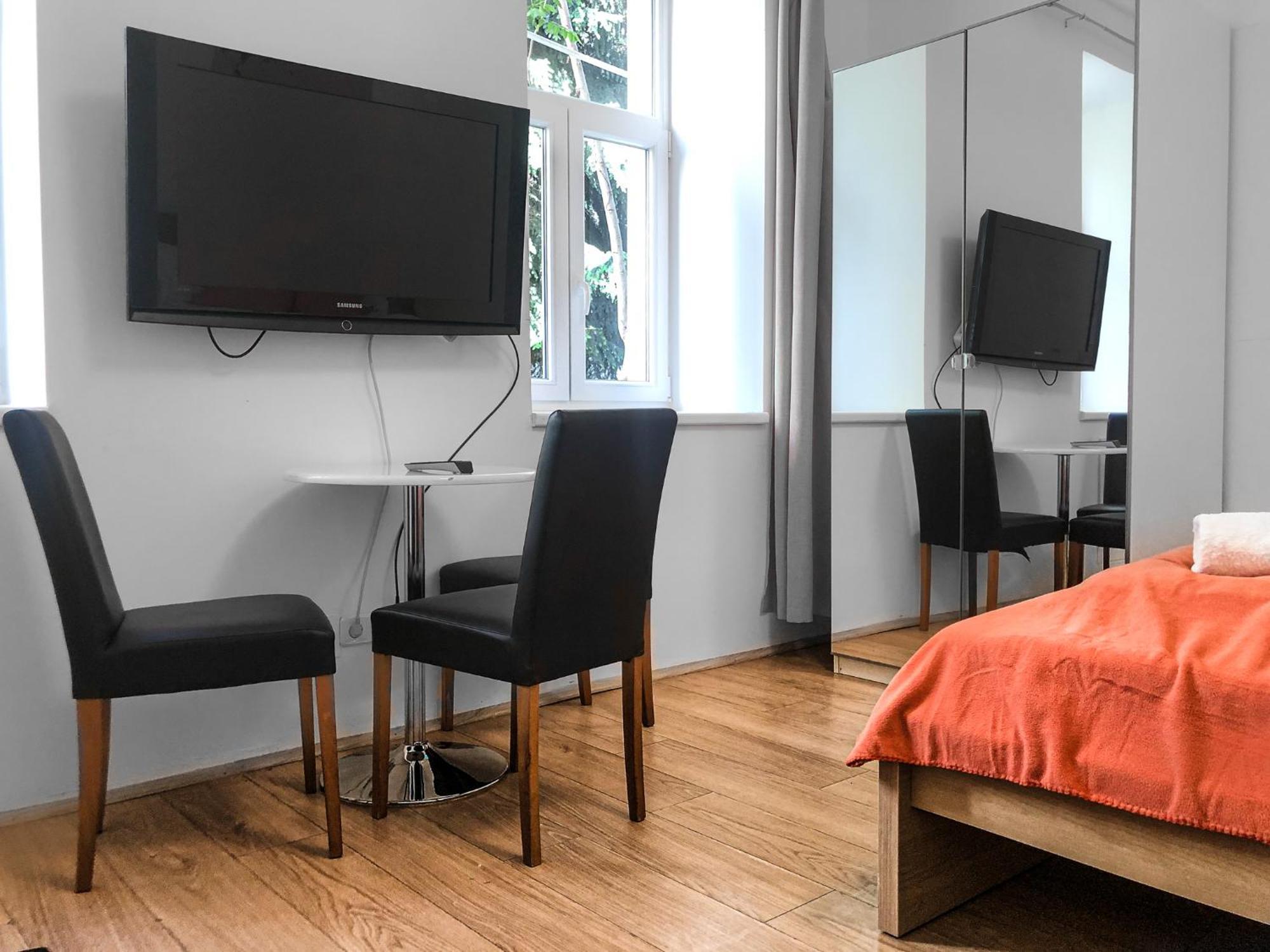 Lovely 2Br Shared Apartment, Enkplatz U3, 15Min To Center Wiedeń Zewnętrze zdjęcie
