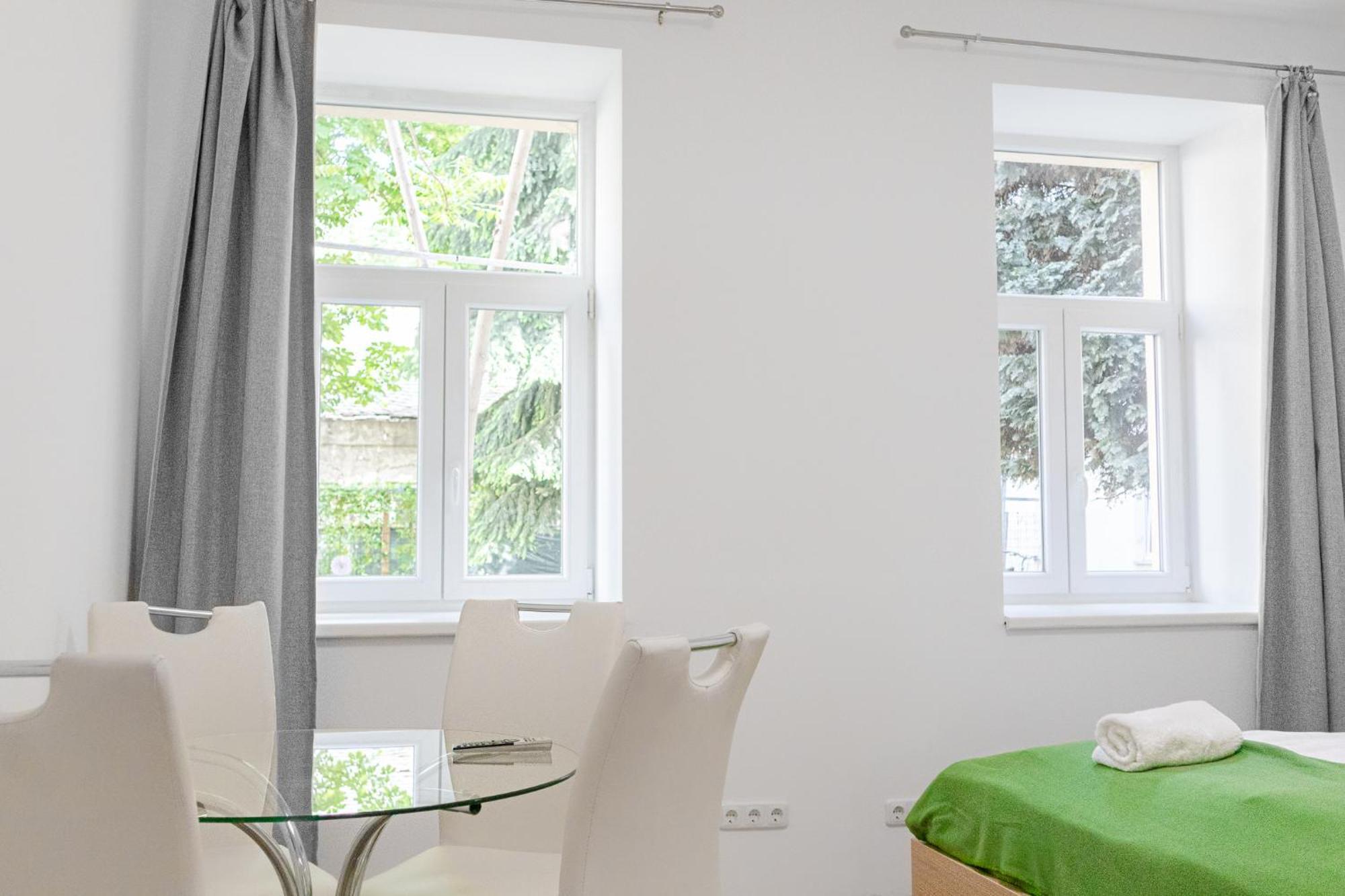 Lovely 2Br Shared Apartment, Enkplatz U3, 15Min To Center Wiedeń Zewnętrze zdjęcie